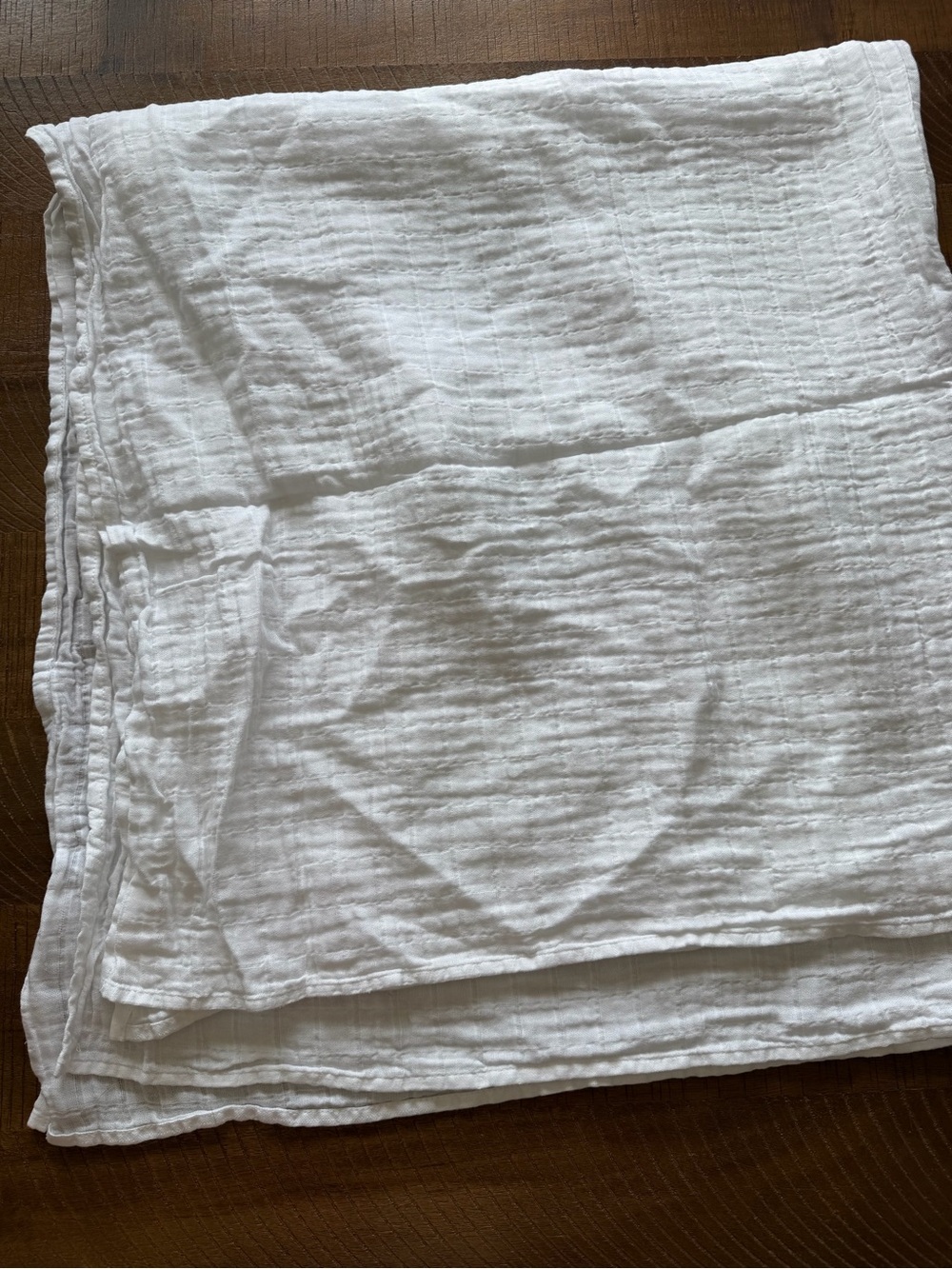 Snuggle Hunny White Muslin Swaddle Blanket Like New